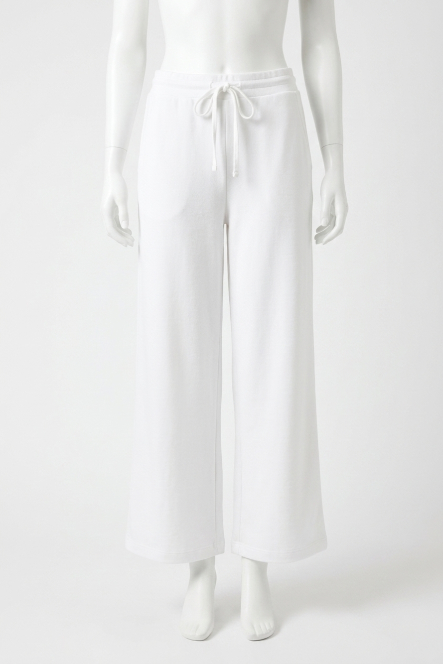 NEW TRIBAL techno lux pull-on capri pants with drawcord in white